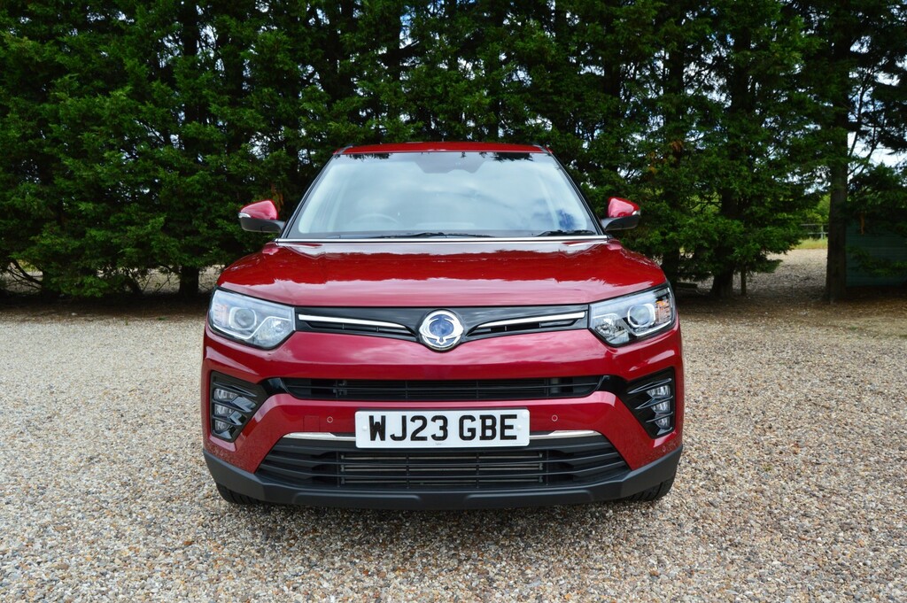SsangYong Tivoli Suv 1.5 P Ultimate Nav 202323 Red #3