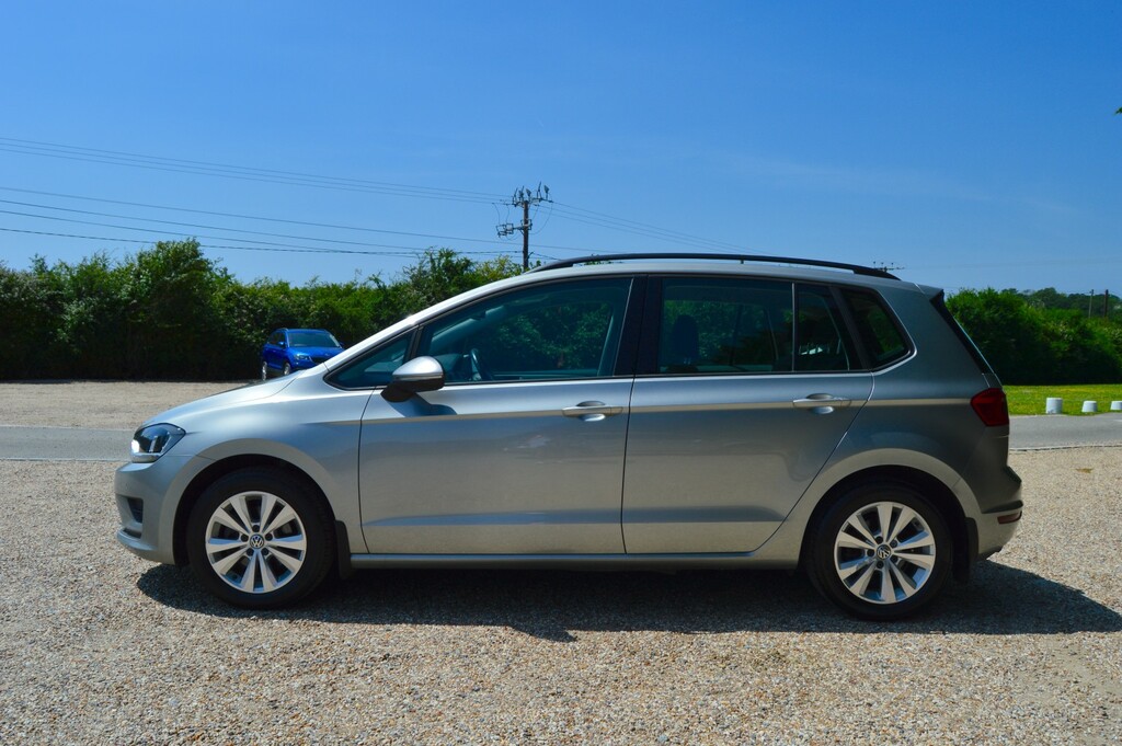 Volkswagen Golf SV Mpv 1.4 Tsi Bluemotion Tech Se 201616 Silver #4