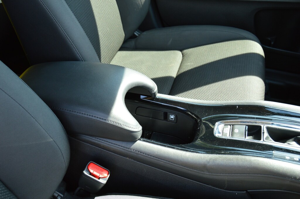 Honda Hr-V 1.5 I-vtec Se Ss 5-Door Silver #26