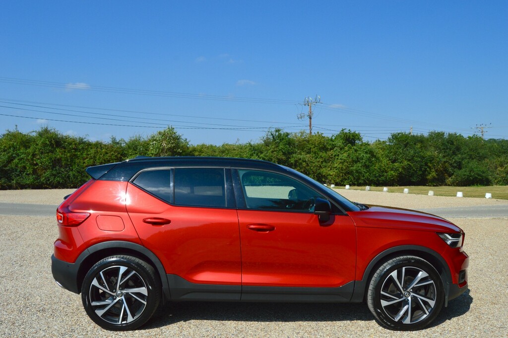 Volvo XC40 2.0 R-design Pro T4 LR69VNB Red #6