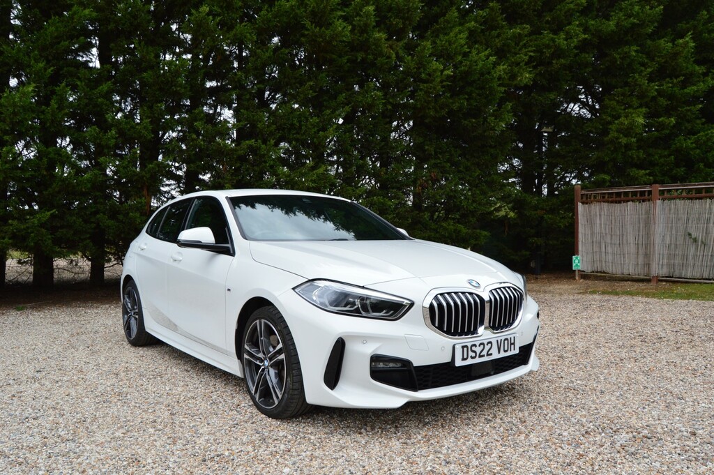 BMW 1 Series Hatchback 1.5 118I M Sport 202222 White