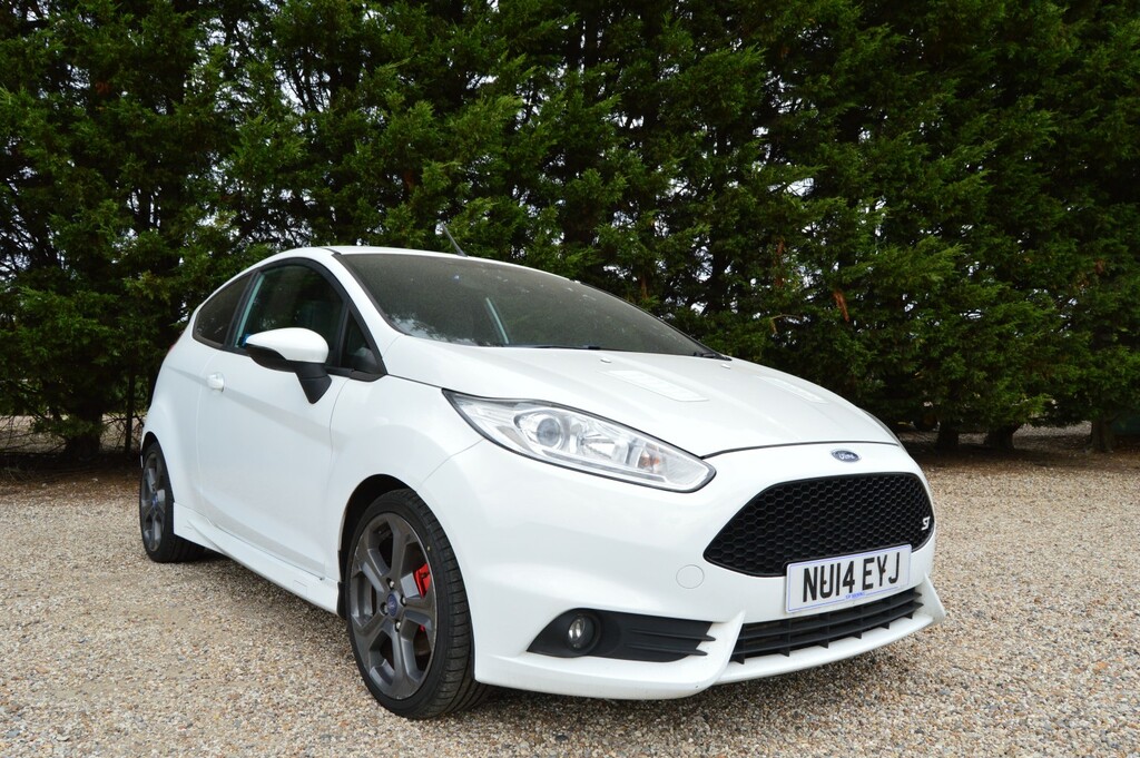 Ford Fiesta Hatchback 1.6 T Ecoboost St-2 201414 White