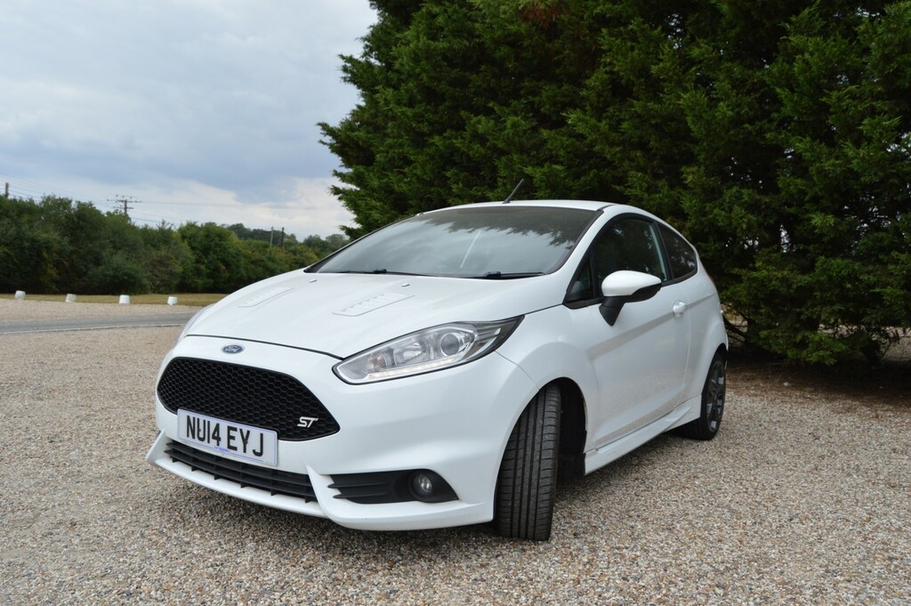 Ford Fiesta Hatchback 1.6 T Ecoboost St-2 201414 White #3