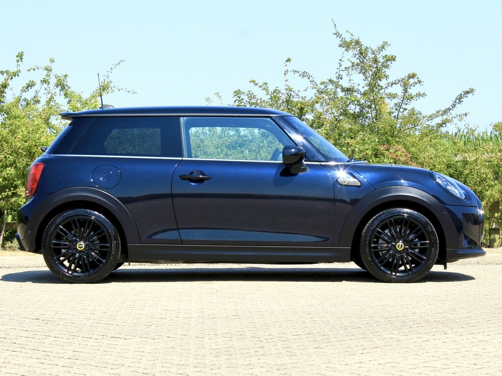 Mini Electric 135Kw Cooper S Level 2 33Kwh Black #2
