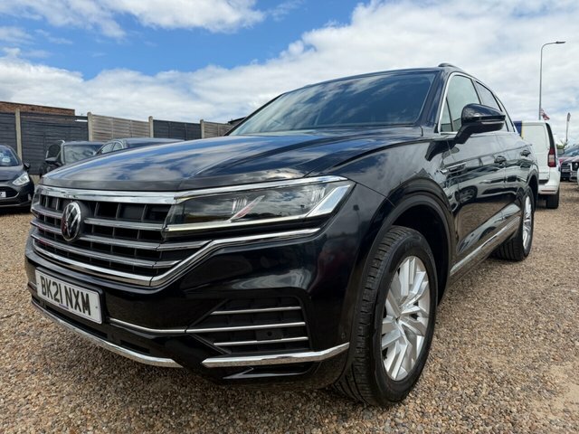 Volkswagen Touareg Tdi V6 Sel Suv Black #4