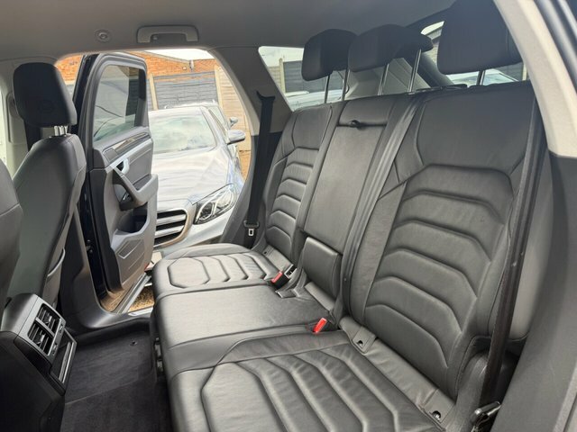 Volkswagen Touareg 3.0 V6 Tdi 4Motion R-line Tip Grey #15