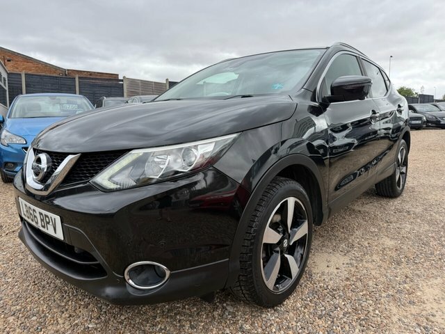 Nissan Qashqai Dig-t N-connecta Suv Black #3