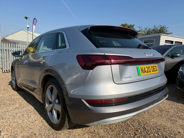 Audi E-tron Technik Suv NA20OEO Silver #5