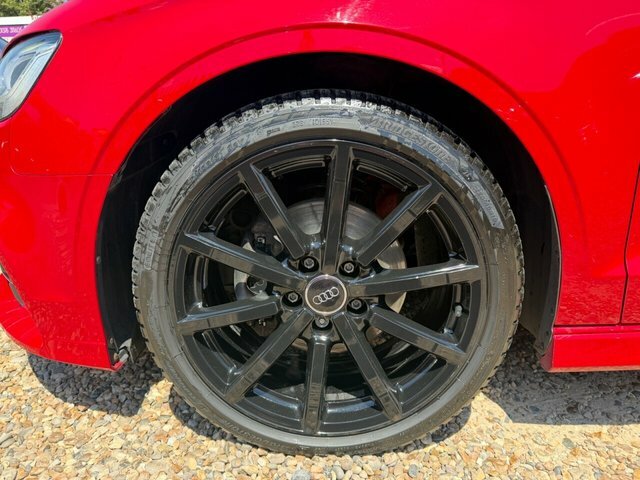 Audi A3 Tfsi Cod Black Edition SM18CCV Red #4