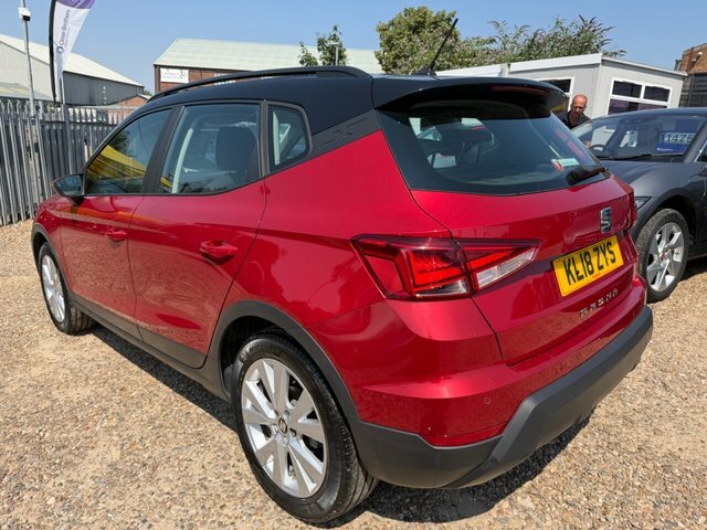 Seat Arona Tsi Se Technology Suv Red #4