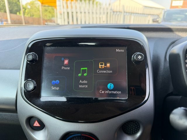Toyota Aygo Aygo X Limited Edition Vvt-i Green #23