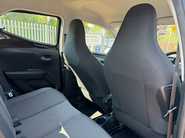 Toyota Aygo Aygo X Limited Edition Vvt-i Green #9
