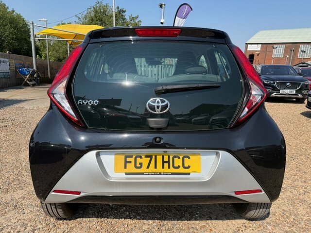 Toyota Aygo Vvt-i X-play Hatchback Black #3