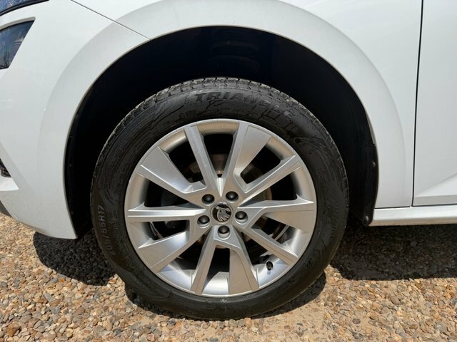 Skoda Kamiq Tsi Se Suv White #5