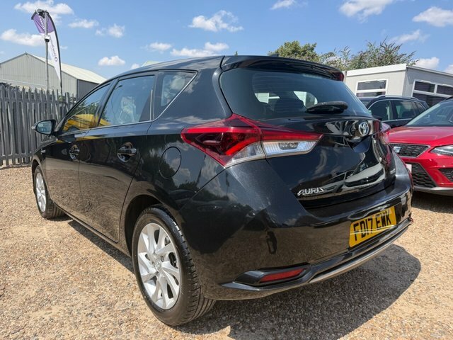Toyota Auris Auris Active D-4d White #8