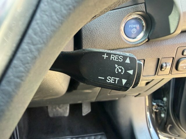 Toyota Auris Auris Active D-4d White #30