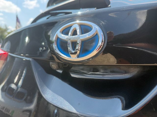 Toyota Auris Vvt-h Business Edition Hatchback Black #6