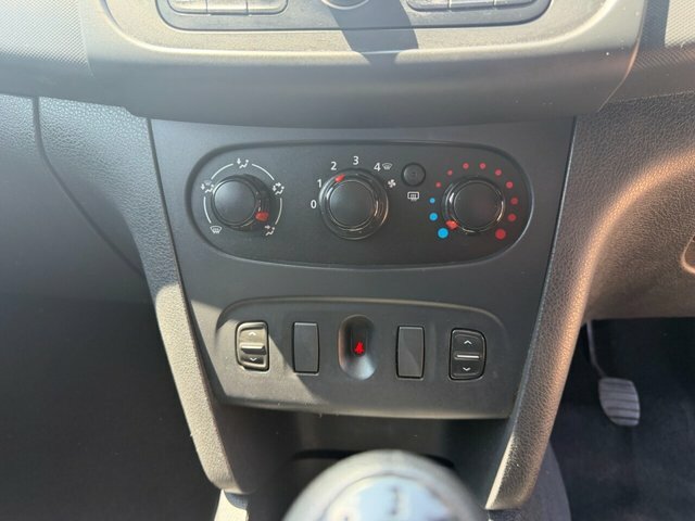 Dacia Sandero Hatchback Laureate White #20