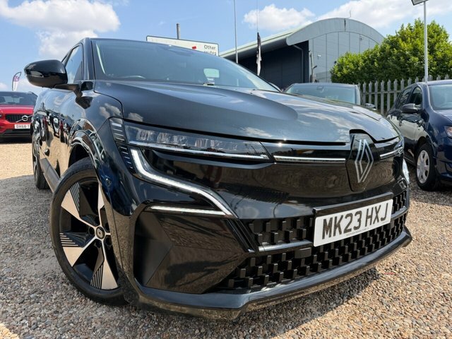 Renault Megane E-Tech Equilibre Hatchback Black