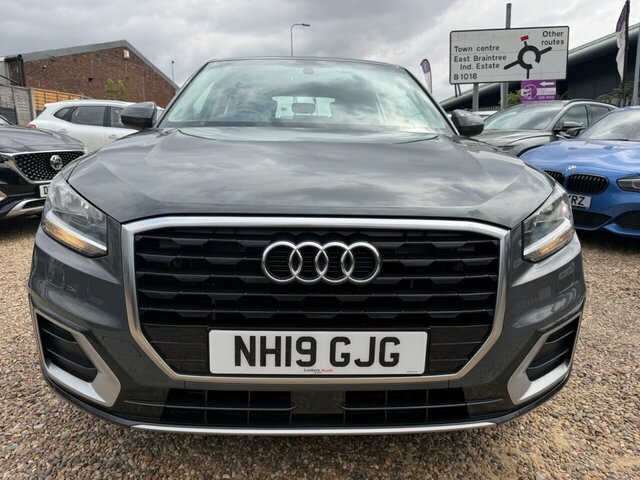 Audi Q2 Tfsi 30 Sport Suv Grey #2