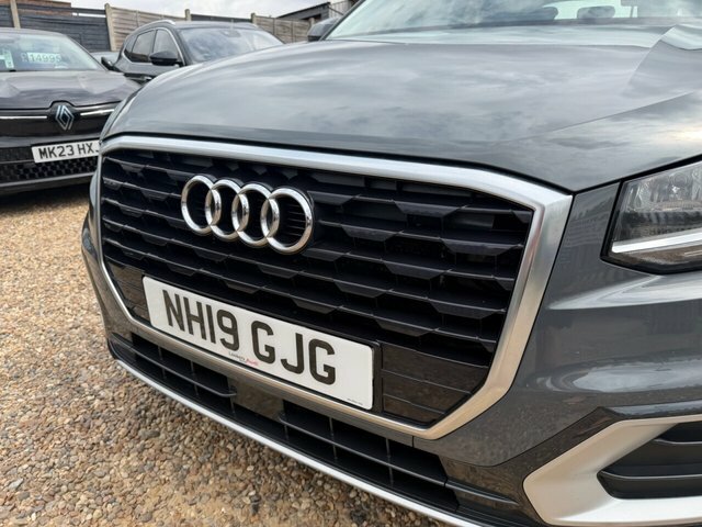 Audi Q2 Tfsi 30 Sport Suv Grey #3