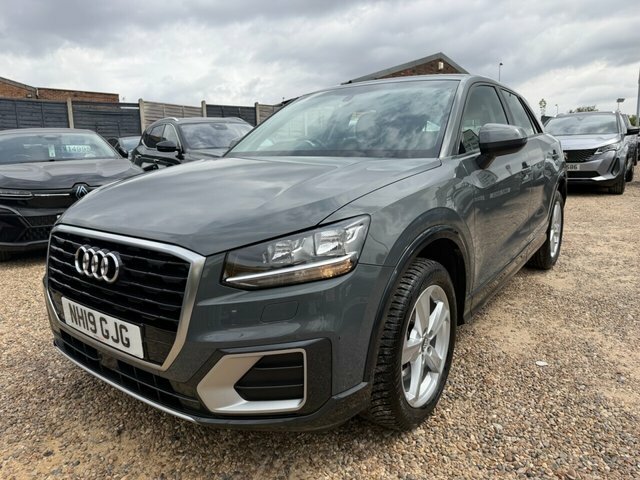 Audi Q2 Tfsi 30 Sport Suv Grey #4