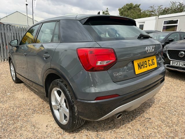 Audi Q2 Tfsi 30 Sport Suv Grey #5