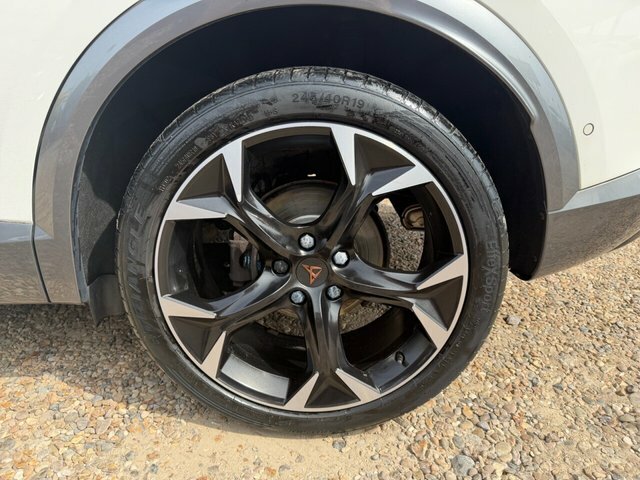 Cupra Formentor Tsi V2 Suv White #4