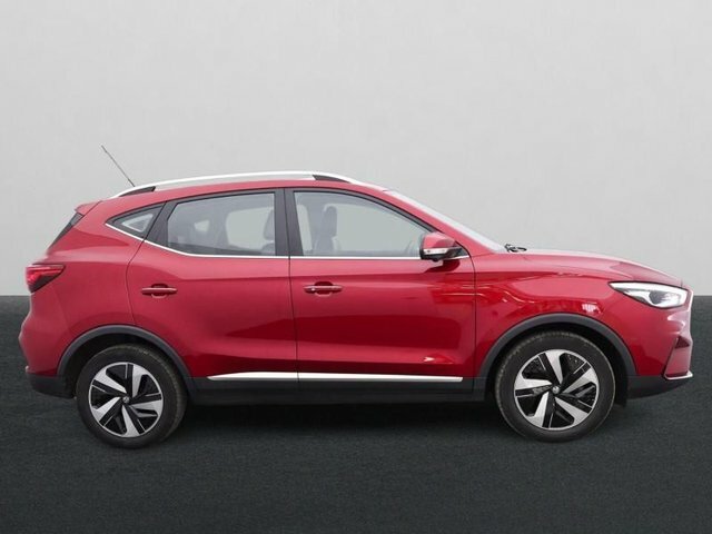 MG ZS Trophy Suv CA23PHK Red #3