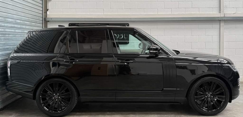 Land Rover Range Rover Sdv6 Vogue Black #4