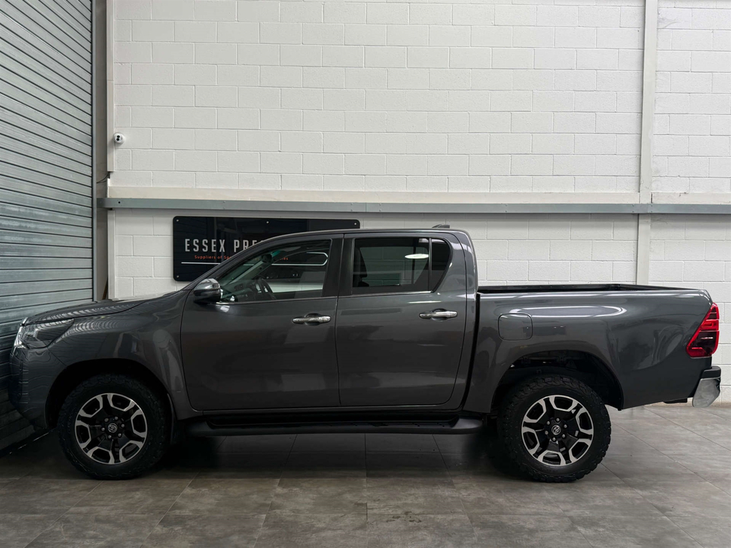 Toyota HILUX Pickup #5