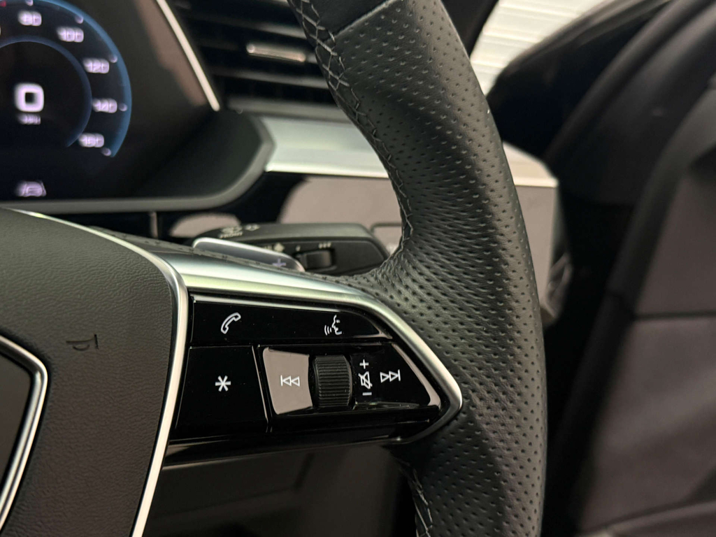 Audi E-tron 230Kw 50 Quattro 71Kwh Technik 22Kwch Black #25