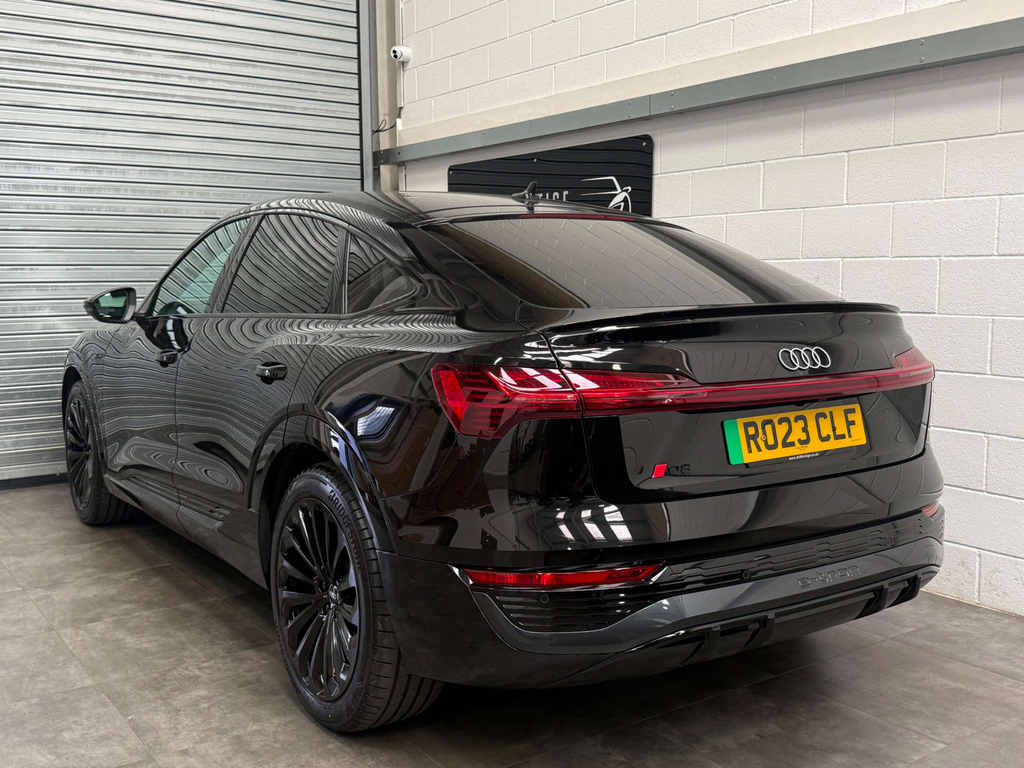 Audi E-tron 230Kw 50 Quattro 71Kwh Technik 22Kwch Black #7