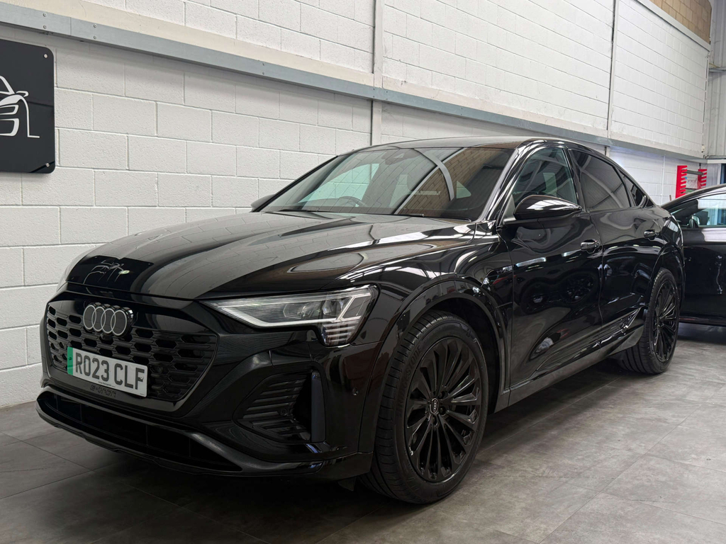 Audi E-tron Suv #3