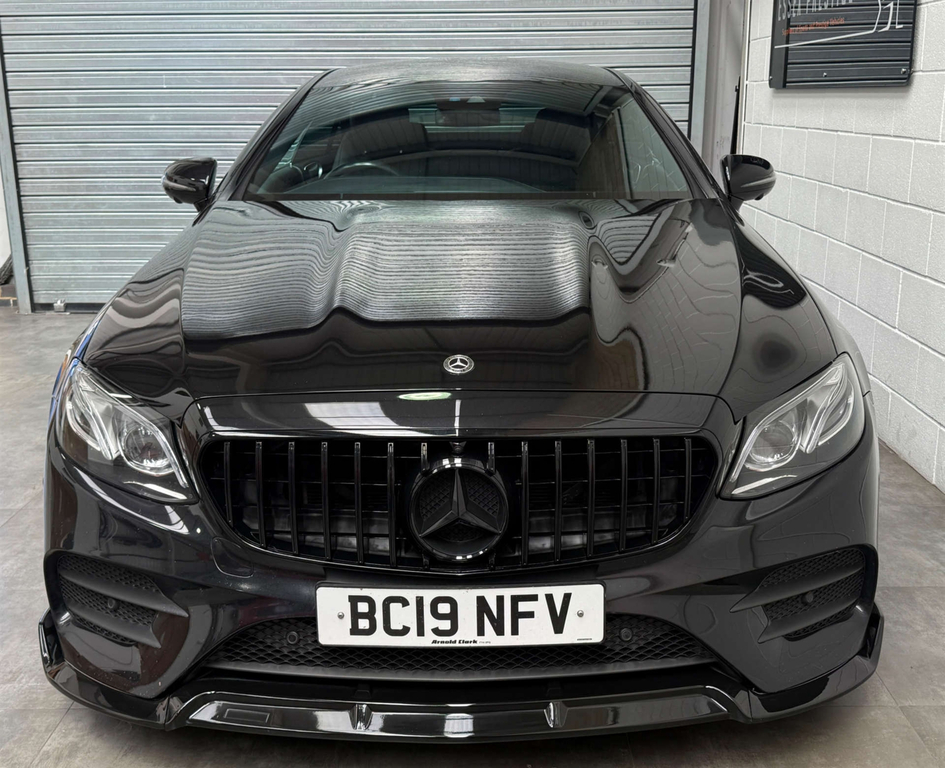 Mercedes-Benz E Class Amg Line Black #2
