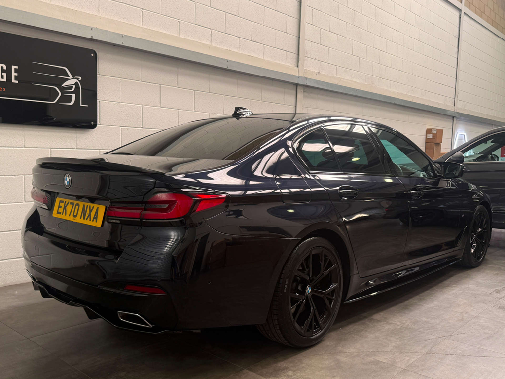 BMW 5 Series Saloon #6