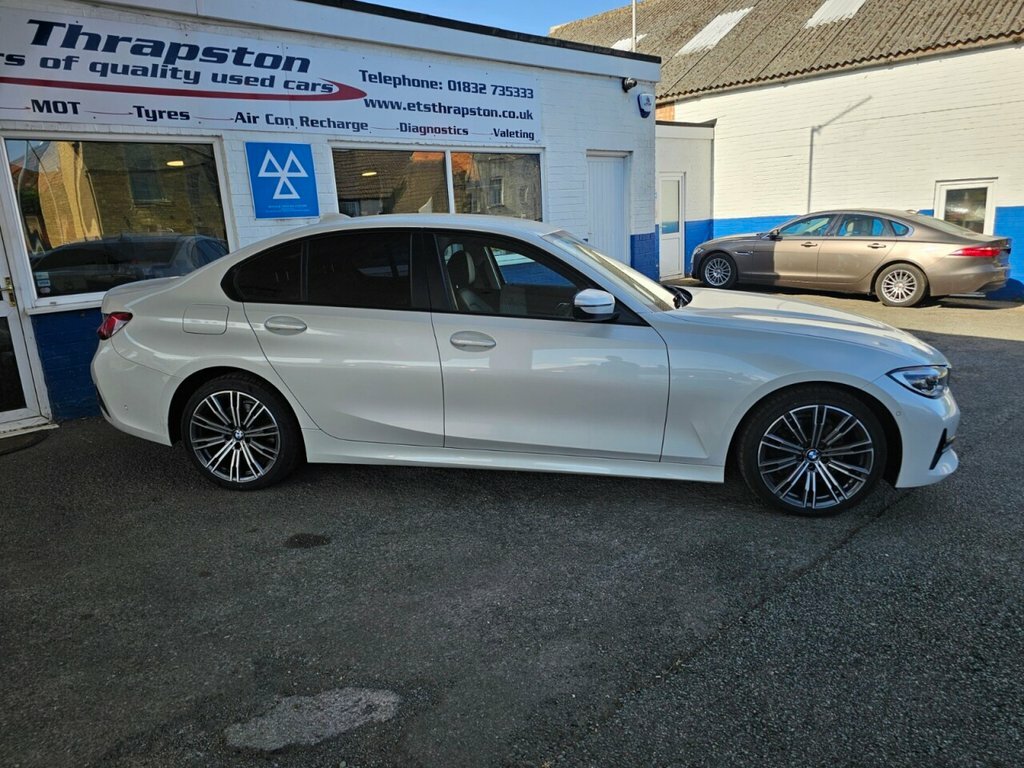 BMW 3 Series Saloon BL69FRZ White #2