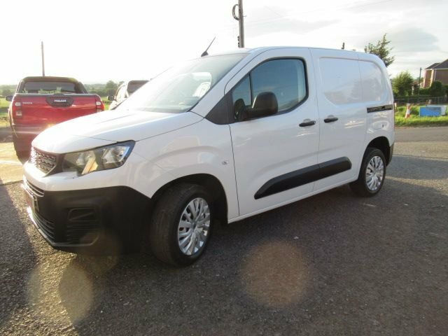 Peugeot Partner 1.5L Professional Premium White #5