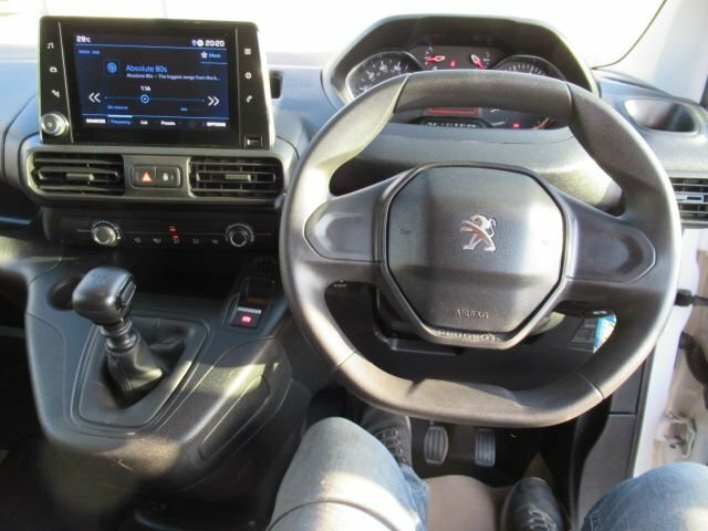 Peugeot Partner 1.5L Professional Premium White #4