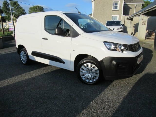 Peugeot Partner 1.5L Professional Premium White