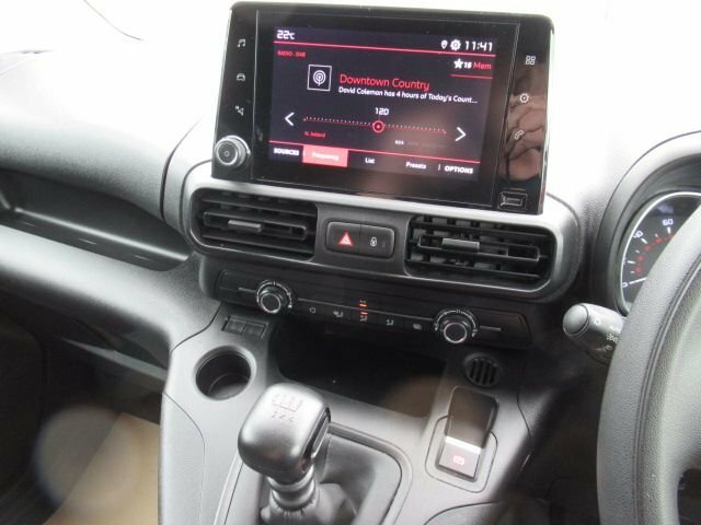 Citroen Berlingo 1.5L Enterprise Edition M YGZ9509 White #5