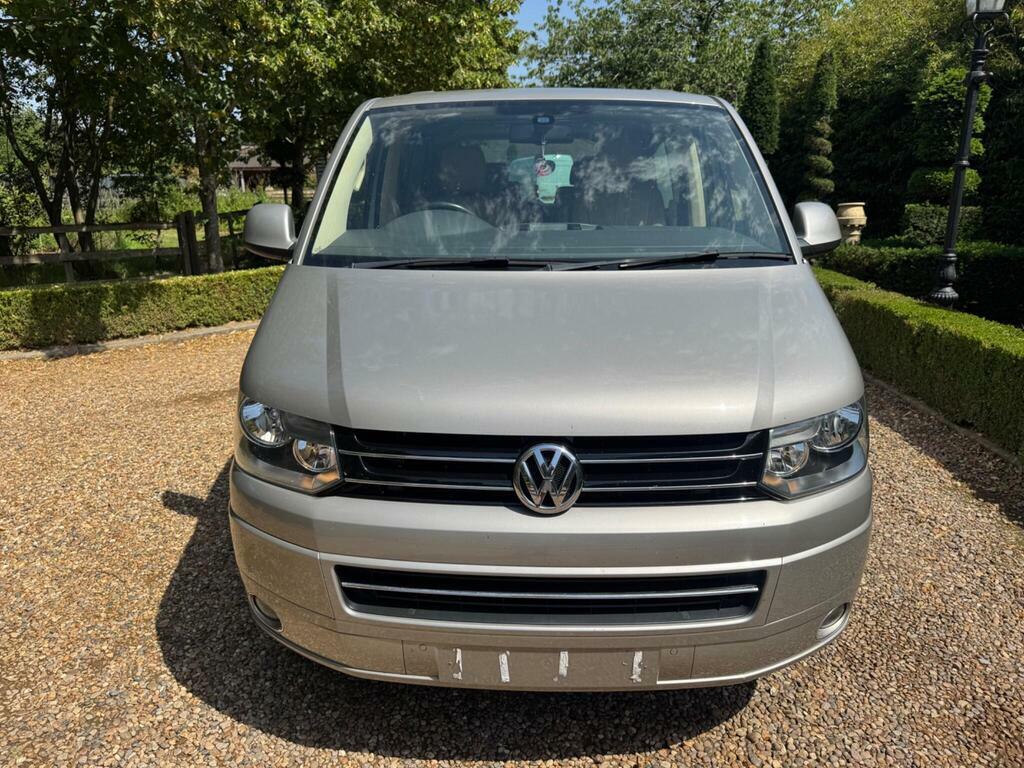 Volkswagen Caravelle 2.0 Tdi Bluemotion Tech Executive Dsg Euro 5 S S Beige