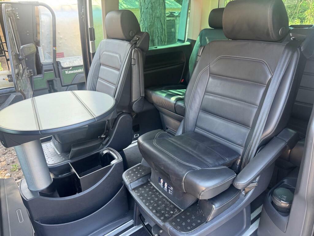 Volkswagen Caravelle Executive Grey #16