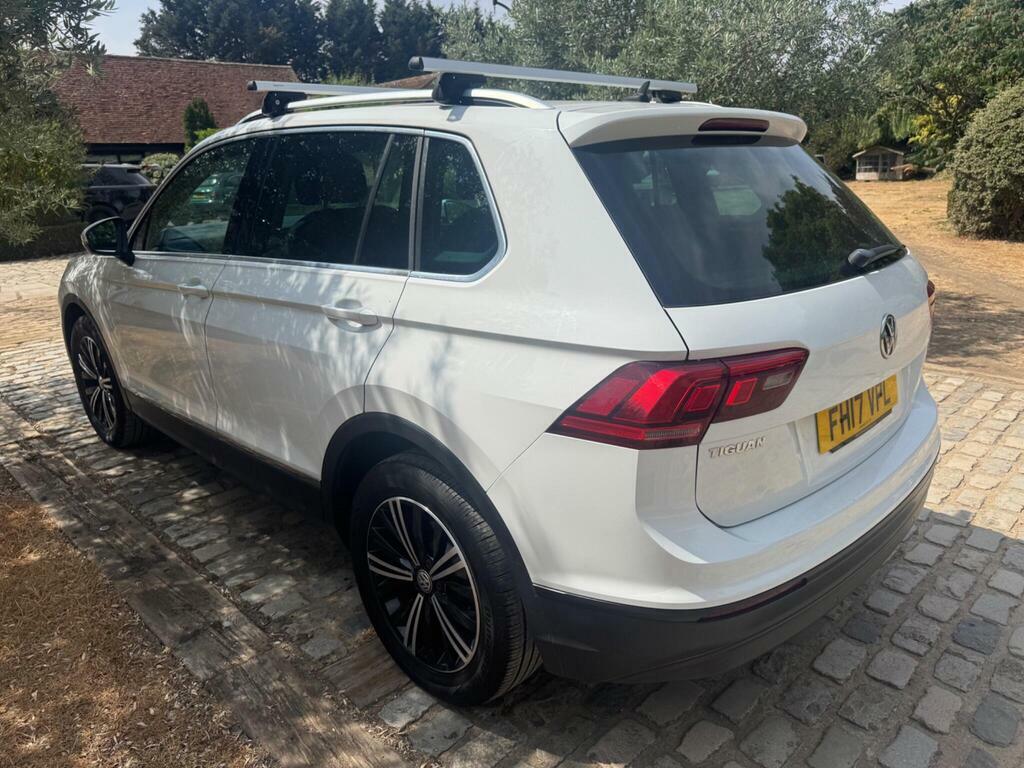 Volkswagen Tiguan 2.0 Tdi Bluemotion Tech Se Navigation Euro 6 S S FH17VPL White #2