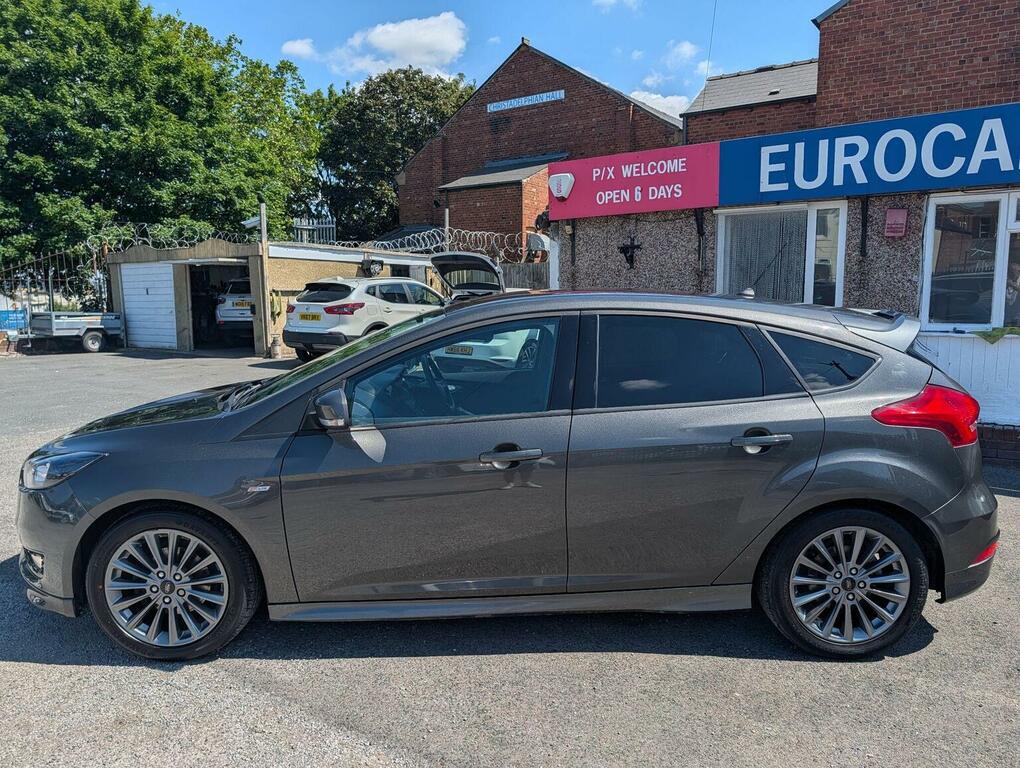 Ford Focus Hatchback 1.5 Tdci St-line Euro 6 Ss 2018 Grey #6