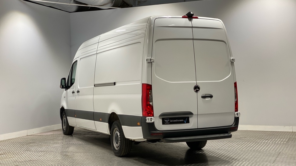 Mercedes-Benz eSprinter 314 L3 Pro White #6