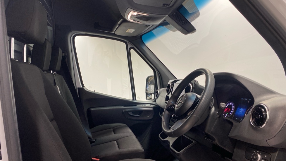 Mercedes-Benz Sprinter 315 Cdi Pro CA25PPU White #5