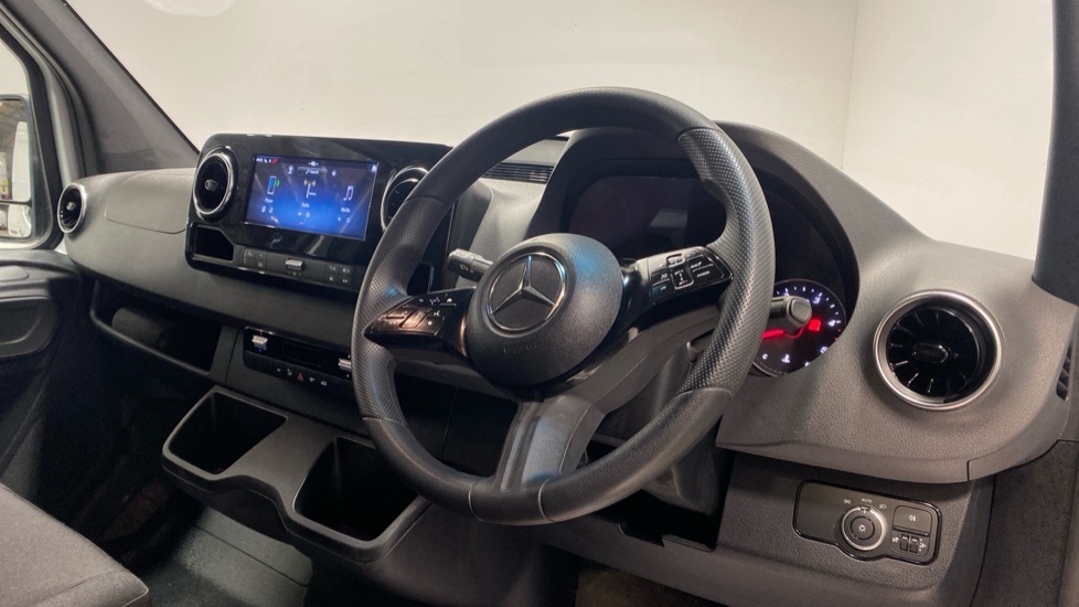 Mercedes-Benz Sprinter 315 Cdi Pro CA25PPU White #4