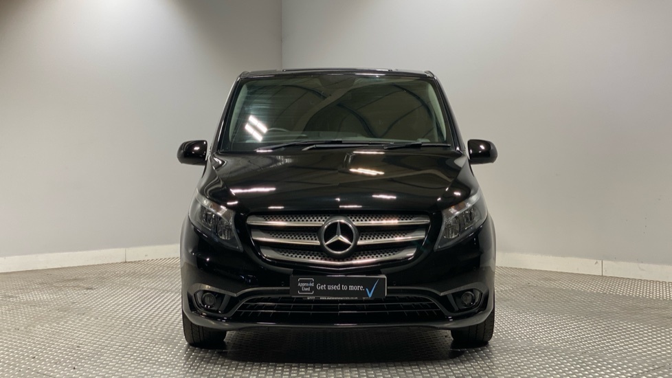 Mercedes-Benz Vito 119 Crew Premium L1 Black #2