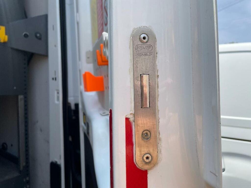 Ford Transit Custom 2.0 350 Ecoblue Fwd L2 H3 Euro 6 201868 LC68YKV White #6